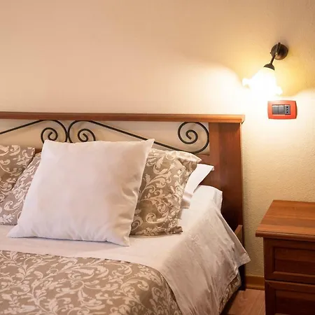 Antica Casa Sanna 3* Guspini