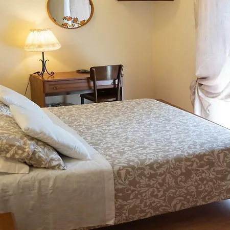 Antica Casa Sanna Otel Guspini